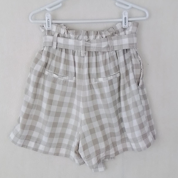 A New Day Linen Blend High Rise Paperbag Shorts Size Small Beige White Gingham - Picture 2 of 10